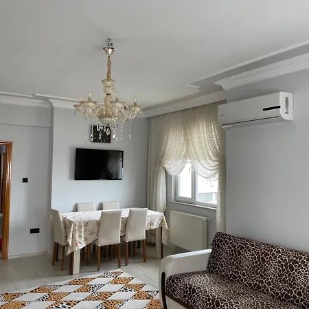Sehir Merkezinde Site Icerisinde Lueks Apartment Trabzon