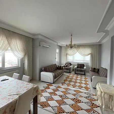 Sehir Merkezinde Site Icerisinde Lueks Apartment Trabzon